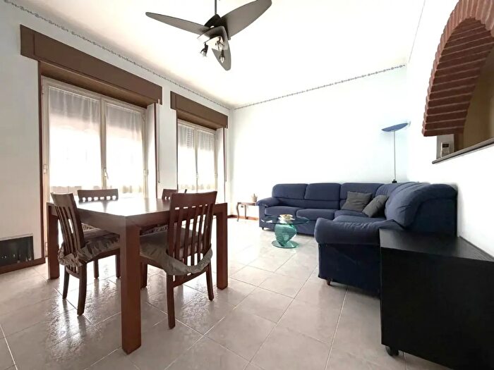 Appartamento trilocale in vendita in Via degli Ippocastani, Cremona