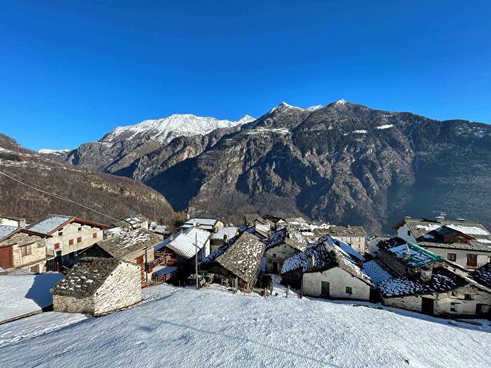 Case in Vendita e in Affitto - 3