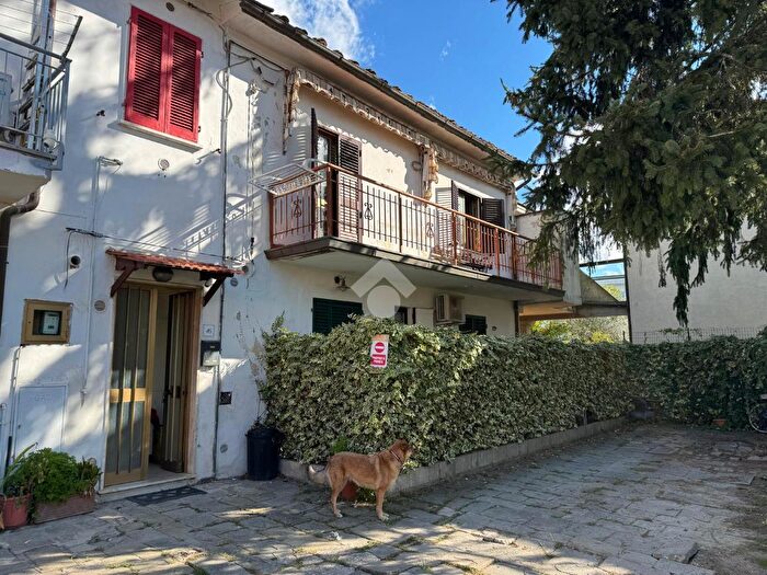 Appartamento trilocale in vendita in Via Arrigo Boito, Ponte Buggianese