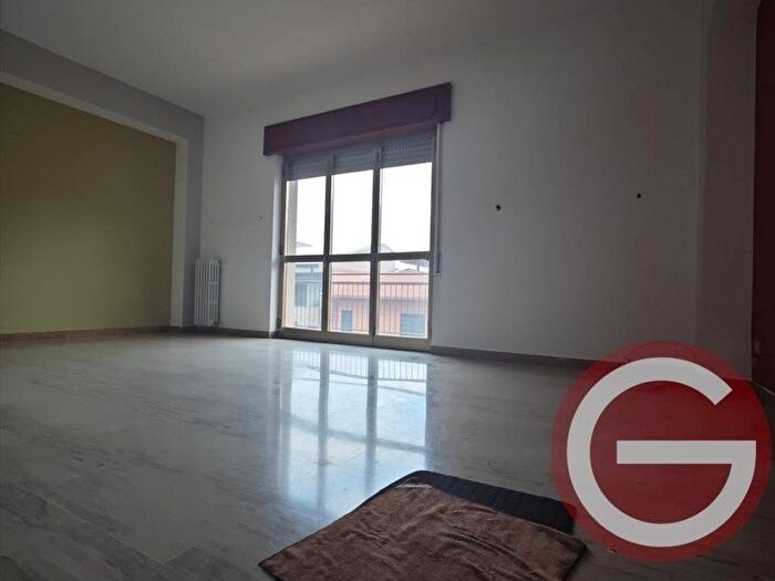 Appartamento con 5 locali in affitto in Centro, Taurianova