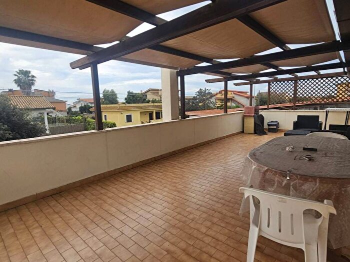 Appartamento trilocale in affitto in Via delle Patelle, Focene, Fiumicino