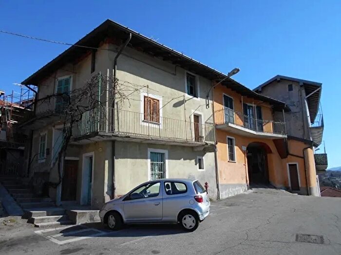 Casa in vendita in Cittiglio Varese Lombardia Italia, Cittiglio