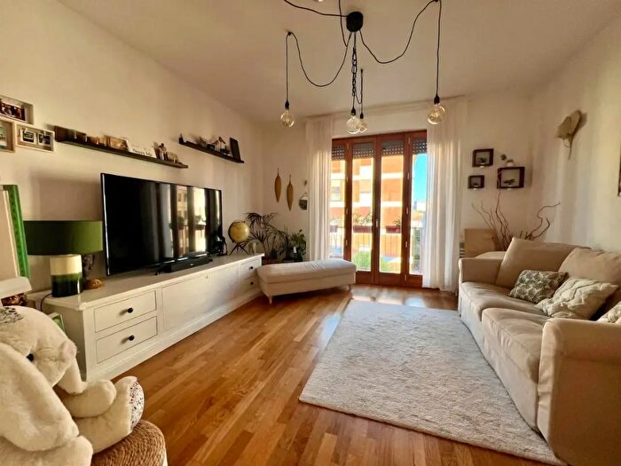 Appartamento trilocale in vendita in XXIV Maggio, Pisa