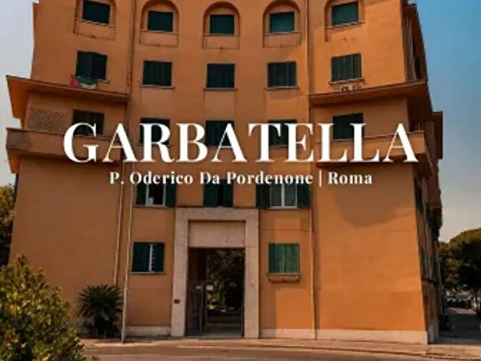 Appartamento con 5 locali in vendita in Piazza Oderico da Pordenone, Roma