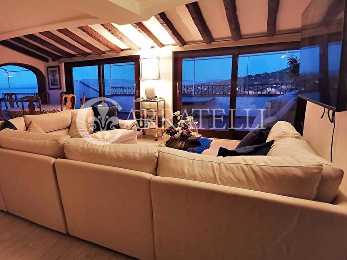 Casa con 6 locali in affitto in Via della Grotta, Porto Santo Stefano, Monte Argentario