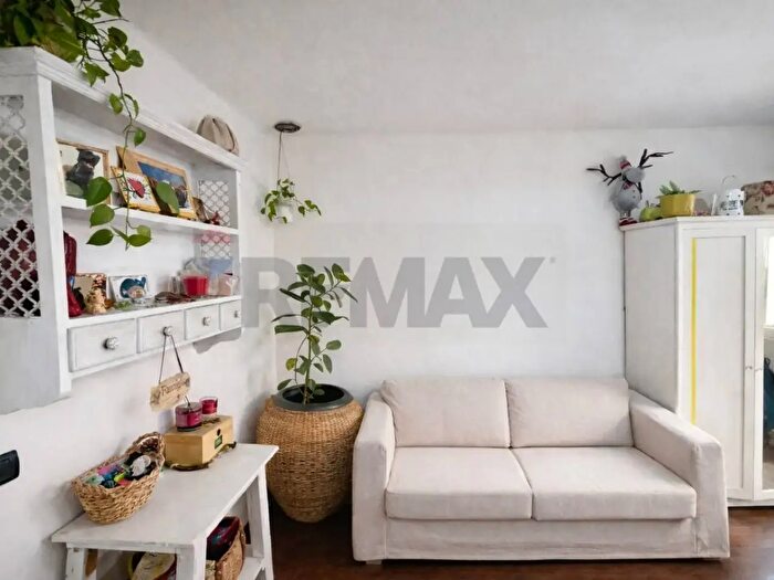 Appartamento con 5 locali in vendita in Vezzano Ligure