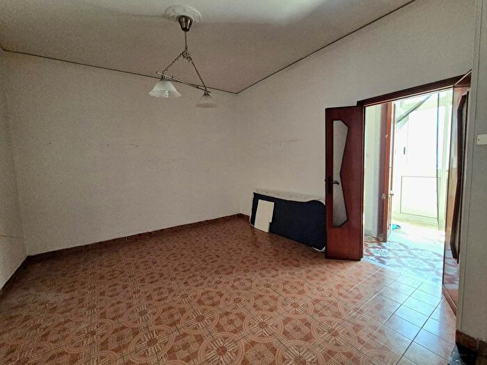 Appartamento trilocale in vendita in Via Santa Barbara, Caivano