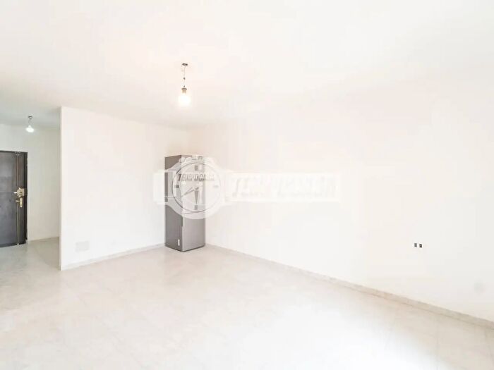 Appartamento trilocale in vendita in Via Renato Pastore, Cerveteri