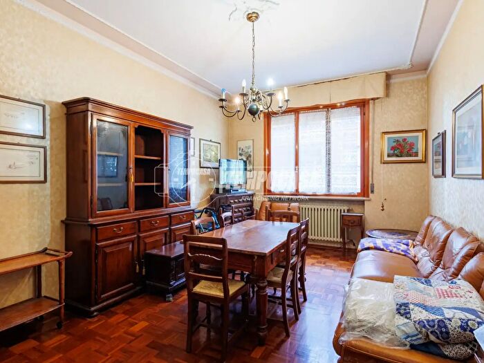 Appartamento trilocale in vendita in Parma