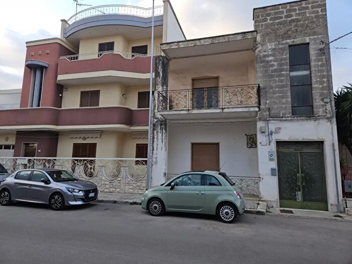 Appartamento trilocale in vendita in Via Gaetano Terragno, San Cesario Di Lecce