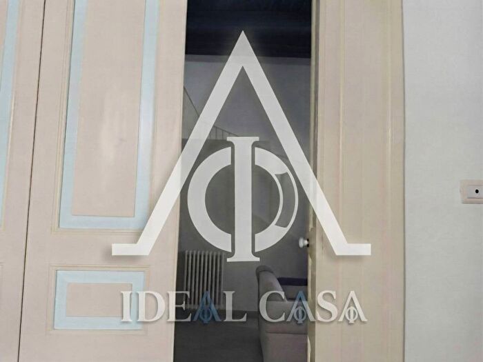 Appartamento trilocale in affitto in Piazzetta Lucarelli, Aversa