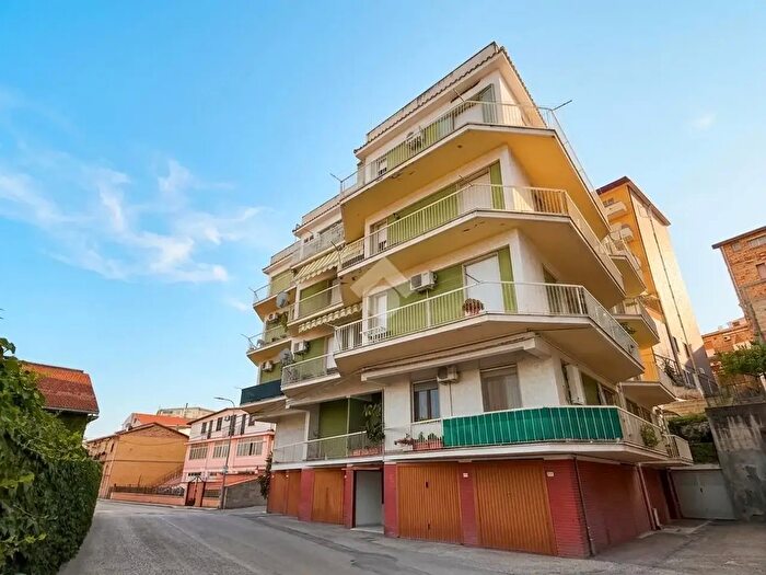 Appartamento trilocale in vendita in Via Traversa del Mare, San Salvo