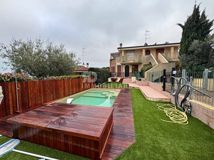 Appartamento trilocale in affitto in Colle dei Pini, Riccione