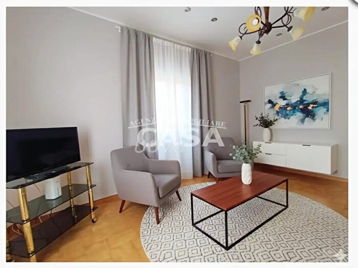 Casa con 8 locali in vendita in Santa Maria A Monte