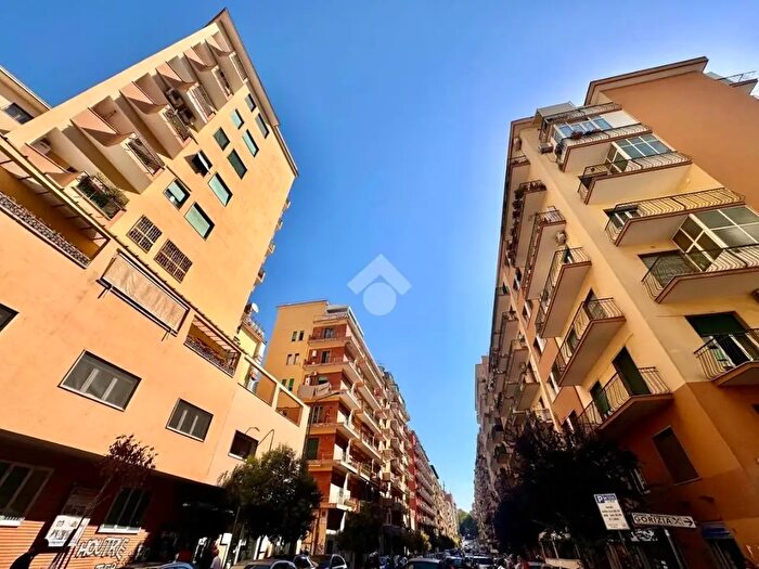 Appartamento quadrilocale in vendita in Via Francesco Cilea, Napoli