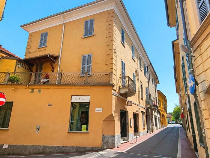 Case in Vendita e in Affitto - 3