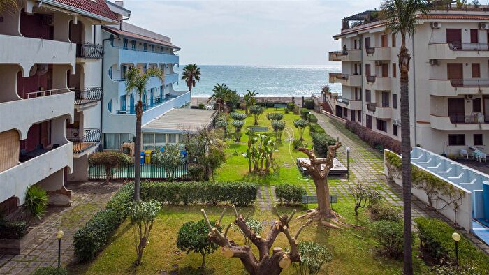 Appartamento trilocale in vendita in Giardini Naxos