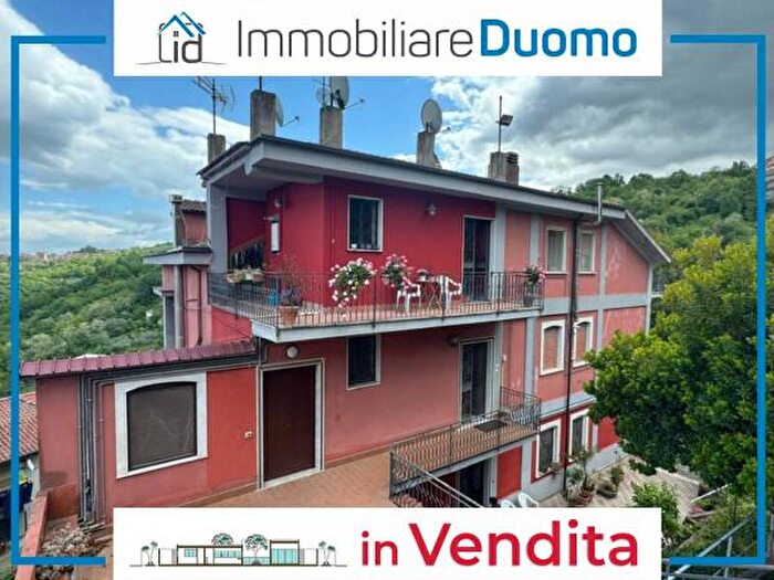 Appartamento quadrilocale in vendita in SantAngelo A Cupolo