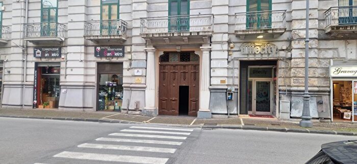 Appartamento trilocale in affitto in Corso Garibaldi Salerno, Salerno