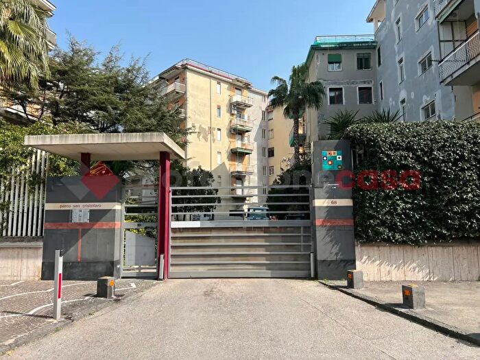 Appartamento quadrilocale in vendita in Via Cristoforo Colombo, Portici