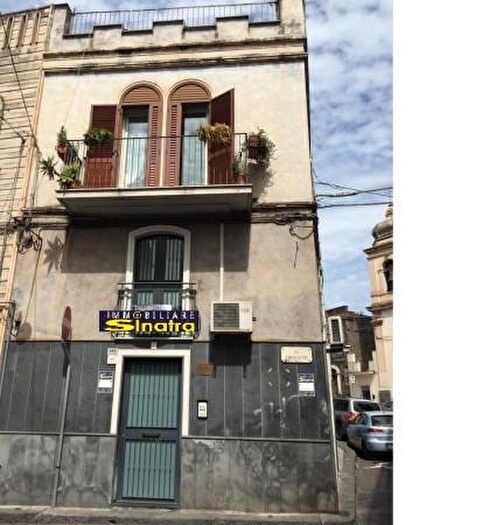 Casa trilocale in vendita in Via Leonardo da Vinci, Paterno