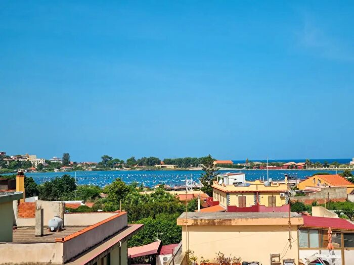 Appartamento quadrilocale in vendita in Via Scuole Nuove, Messina