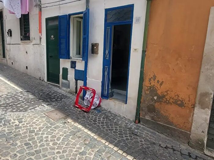 Appartamento bilocale in vendita in Vicolo della Torre, Velletri