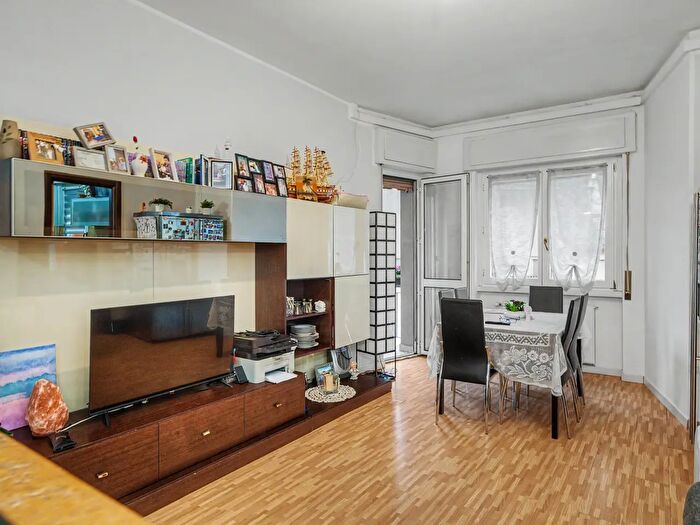 Appartamento trilocale in vendita in Via Acquanera c, Como