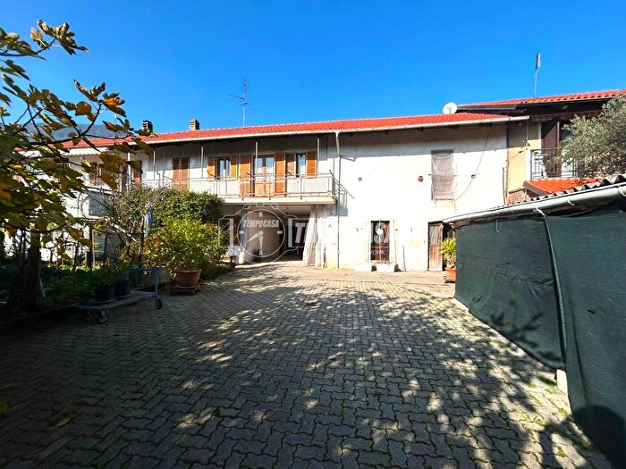 Casa con 5 locali in vendita in Via Beinasco, Piossasco