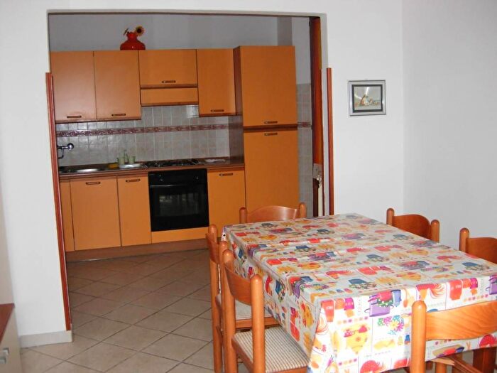 Appartamento trilocale in affitto in Isola di Caprera, Follonica