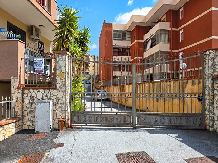 Appartamento bilocale in vendita in Via San Jachiddu, Messina