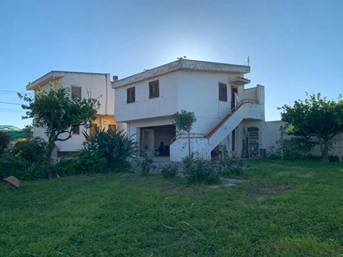 Casa con 7 locali in vendita in Via Guido, Milazzo