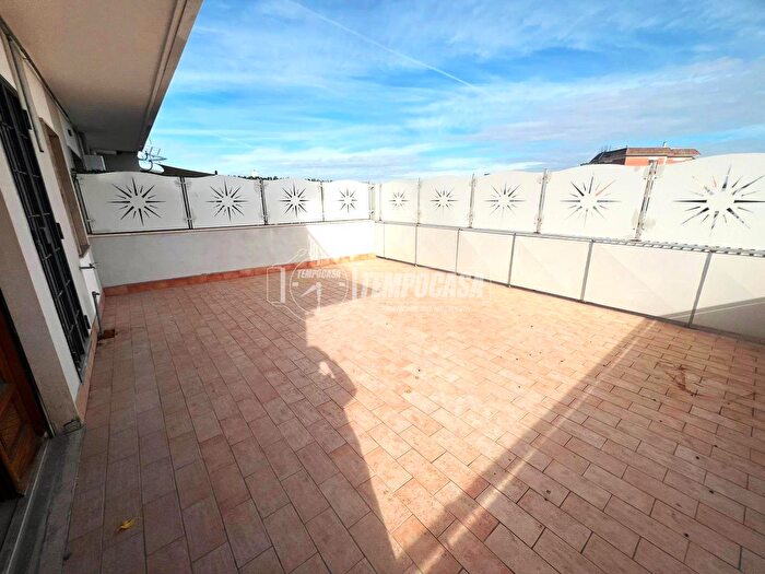 Appartamento quadrilocale in vendita in Roma