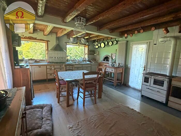 Casa con 12 locali in vendita in Spresiano