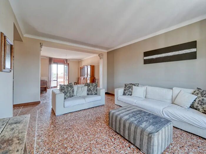 Appartamento con 5 locali in vendita in Via Montericco, Padova