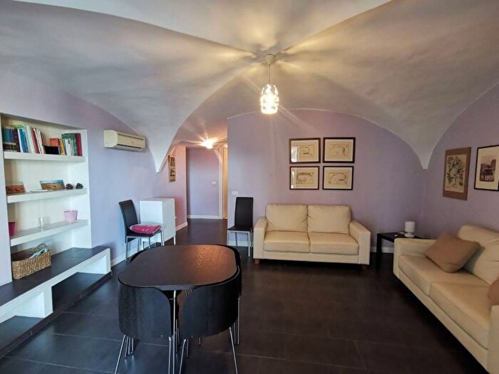 Appartamento in affitto in Via del Vecchio Bastione snc, Centro Storico, Catania