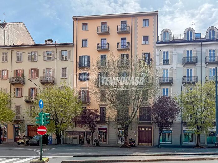 Appartamento con 5 locali in vendita in Corso Alcide De Gasperi, Torino