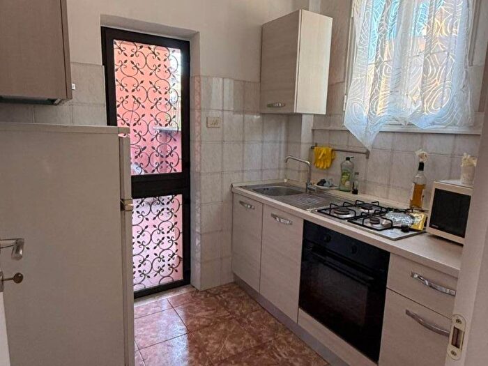 Appartamento trilocale in affitto in Via Palazzolo, Quarto Miglio, Roma