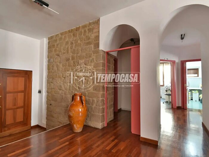 Appartamento con 5 locali in vendita in Tolentino