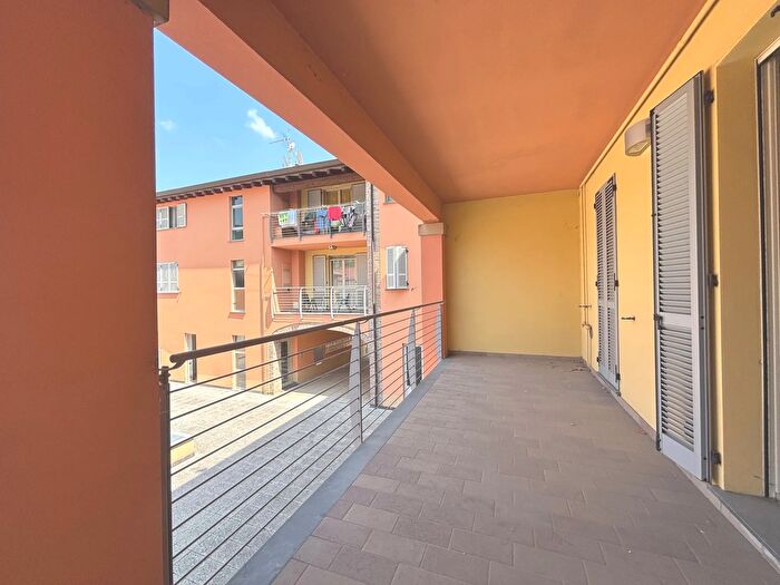 Appartamento trilocale in vendita in Via Guglielmo Marconi, Lugagnano Val DArda