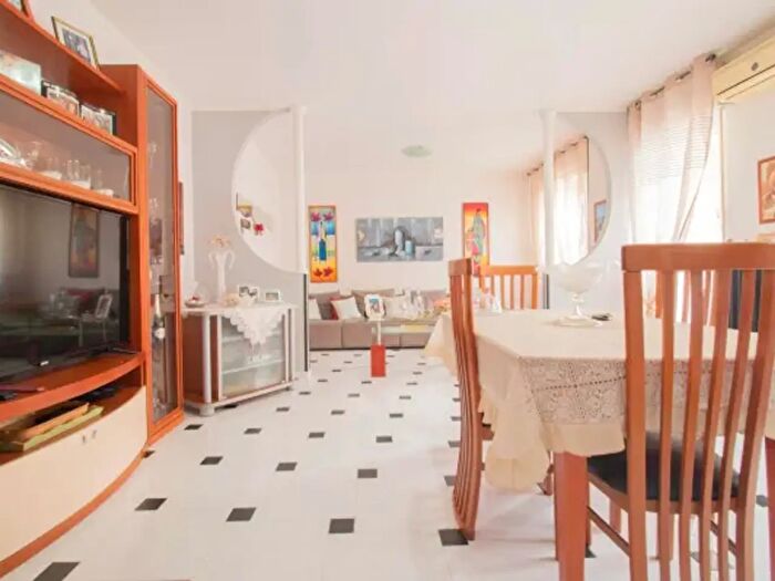 Appartamento con 5 locali in vendita in Viale Leonardo da Vinci, Lucera