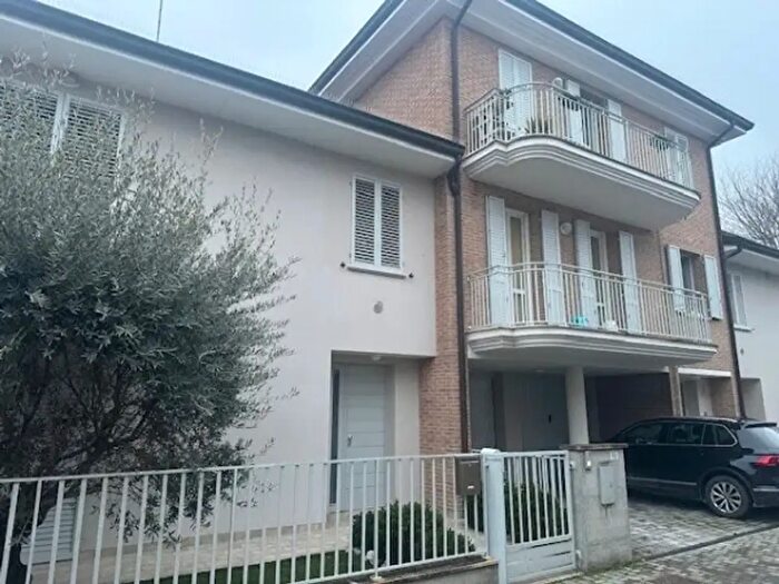 Appartamento trilocale in vendita in Bomporto