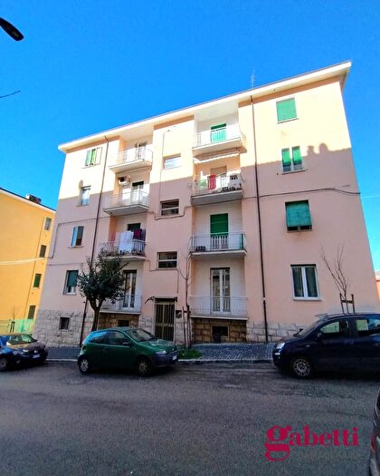 Appartamento quadrilocale in affitto in Via Monfalcone, Campobasso