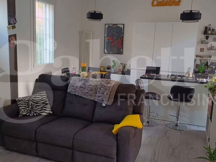 Casa quadrilocale in vendita in Via Valle D'Aosta, Mazzini Fossolo, Bologna