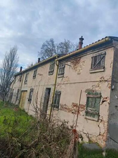 Casa con 6 locali in vendita in Via per Burana, Bondeno