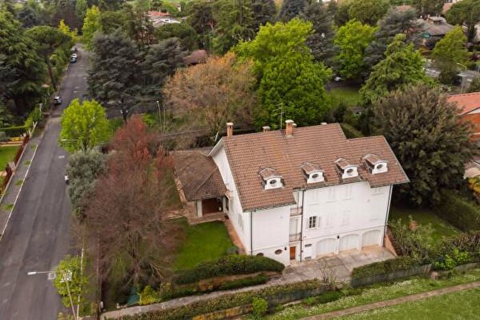 Casa con 6 locali in vendita in Via Giuseppe Gallignani, Faenza