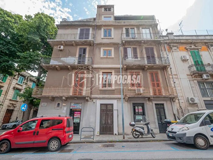 Appartamento trilocale in vendita in Messina