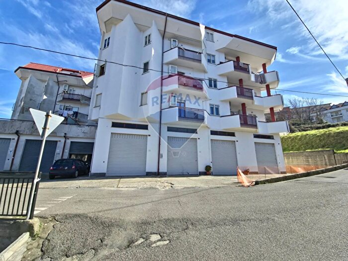 Appartamento con 6 locali in vendita in Via Sandro Pertini, San Marco Argentano