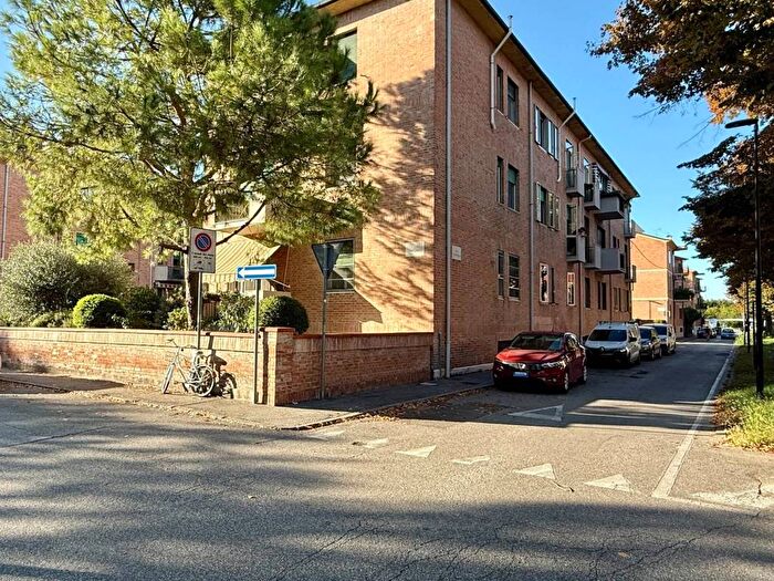 Appartamento quadrilocale in affitto in Viale Aprile, San Benedetto, Ferrara