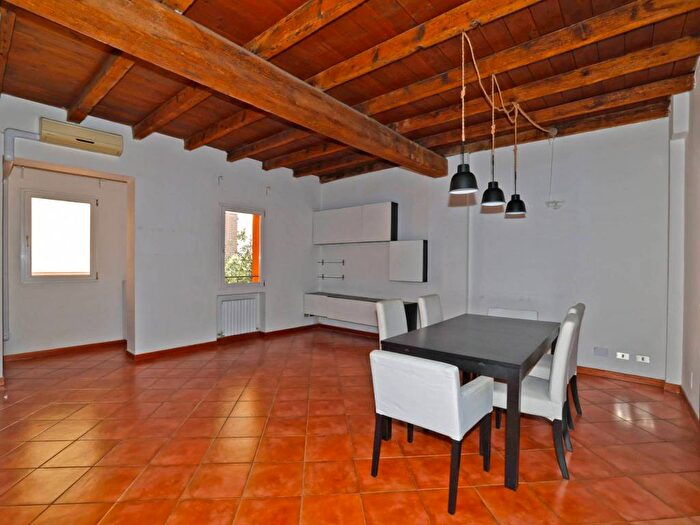 Appartamento trilocale in affitto in Via Capo di Lucca, Irnerio, Bologna